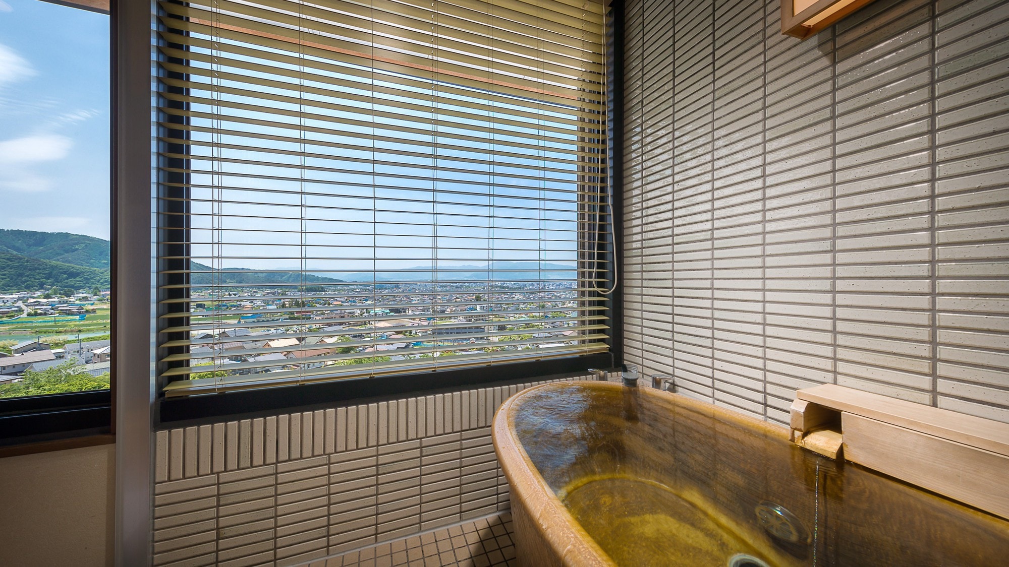 [Twin with west hall / observation bath (36㎡)]