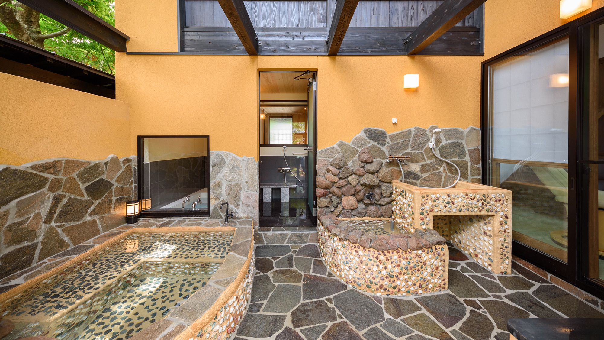 [Muku Room]: Open-air bath