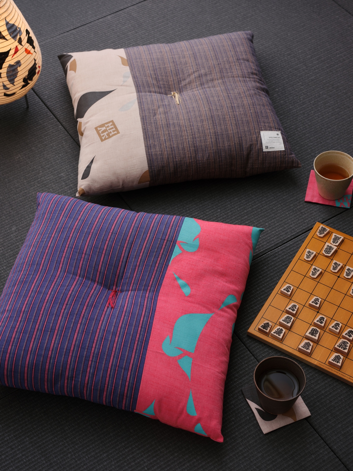 Shogi and cushions