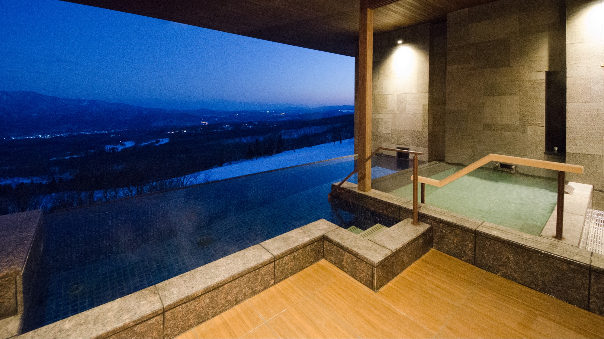 <Premium Building> Terrace room with hot spring open-air bath P4 (Lake Nojiri side) 2