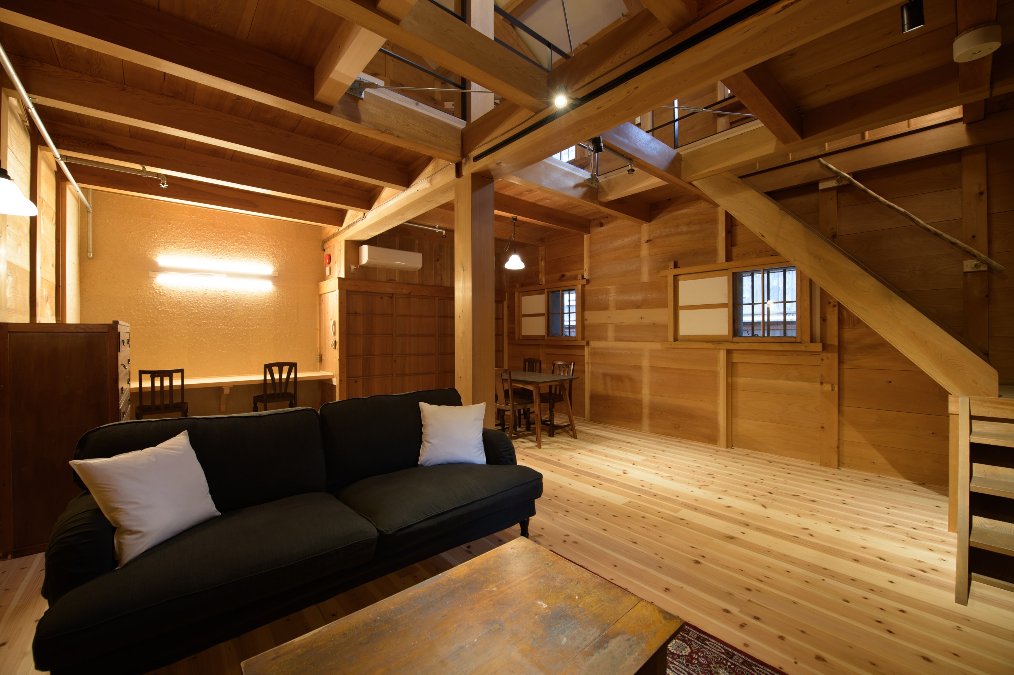 Kura Kongo Living