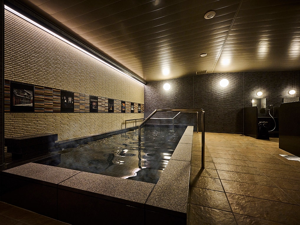 Kamar mandi umum yang besar