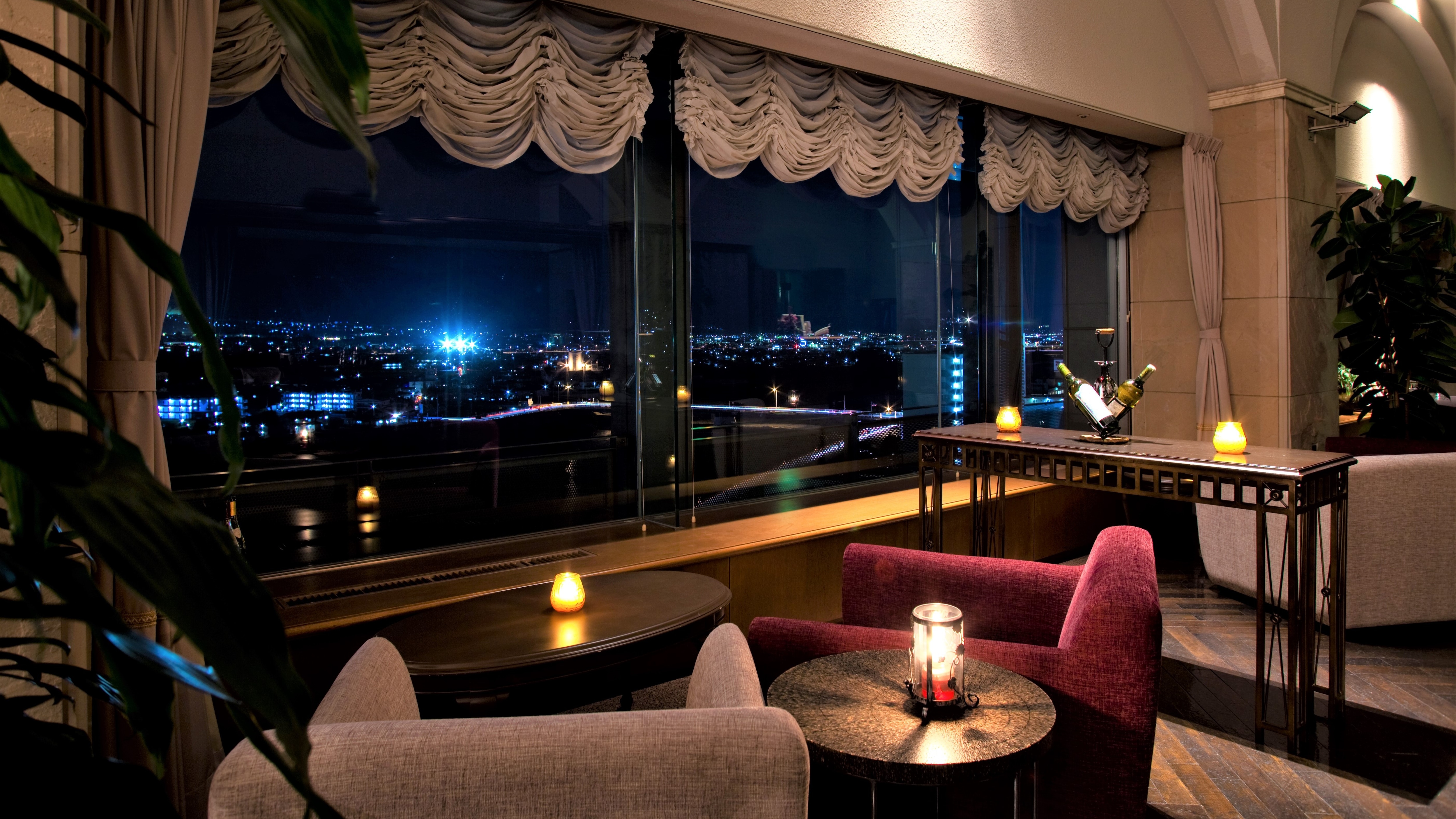 Wine Bar Night View