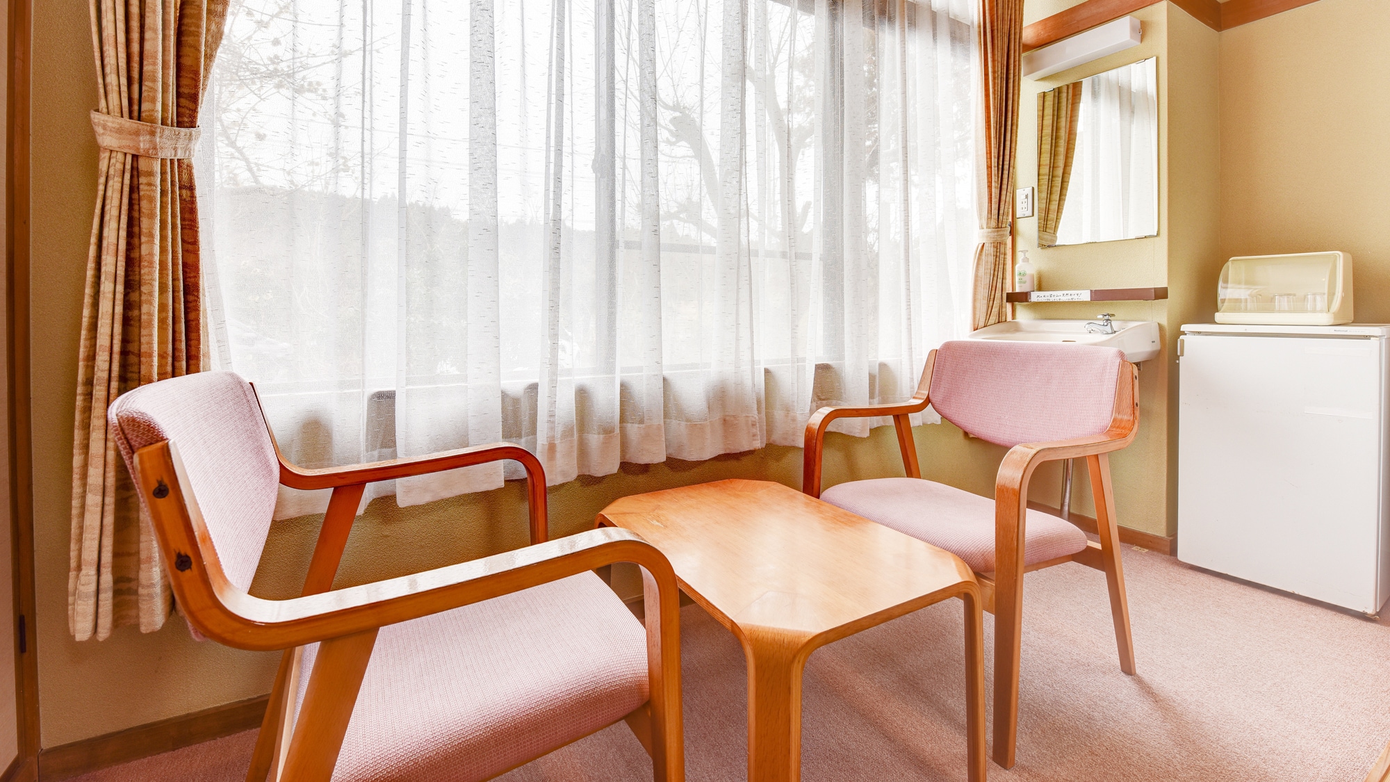 *[Example of guest room] Japanese-style room with 8 tatami mats (with breakfast/view of Mt. Fuji)/Relax by the window while looking at Mt. Fuji♪