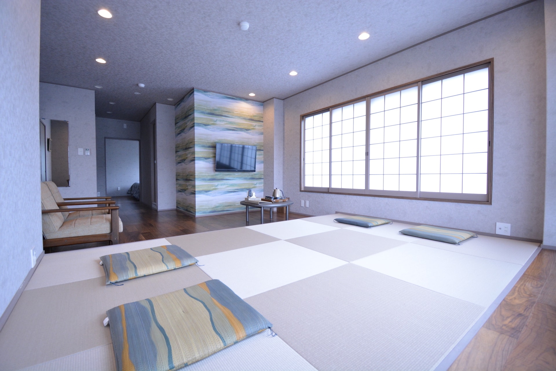 Japanese and Western room about 27 tatami mats [capacity 1 to 6 people]