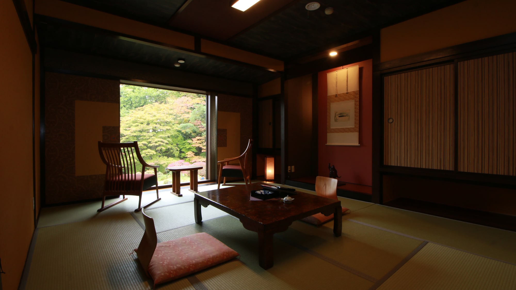 ■ [Guest Room] Standard Japanese-style room with a garden view