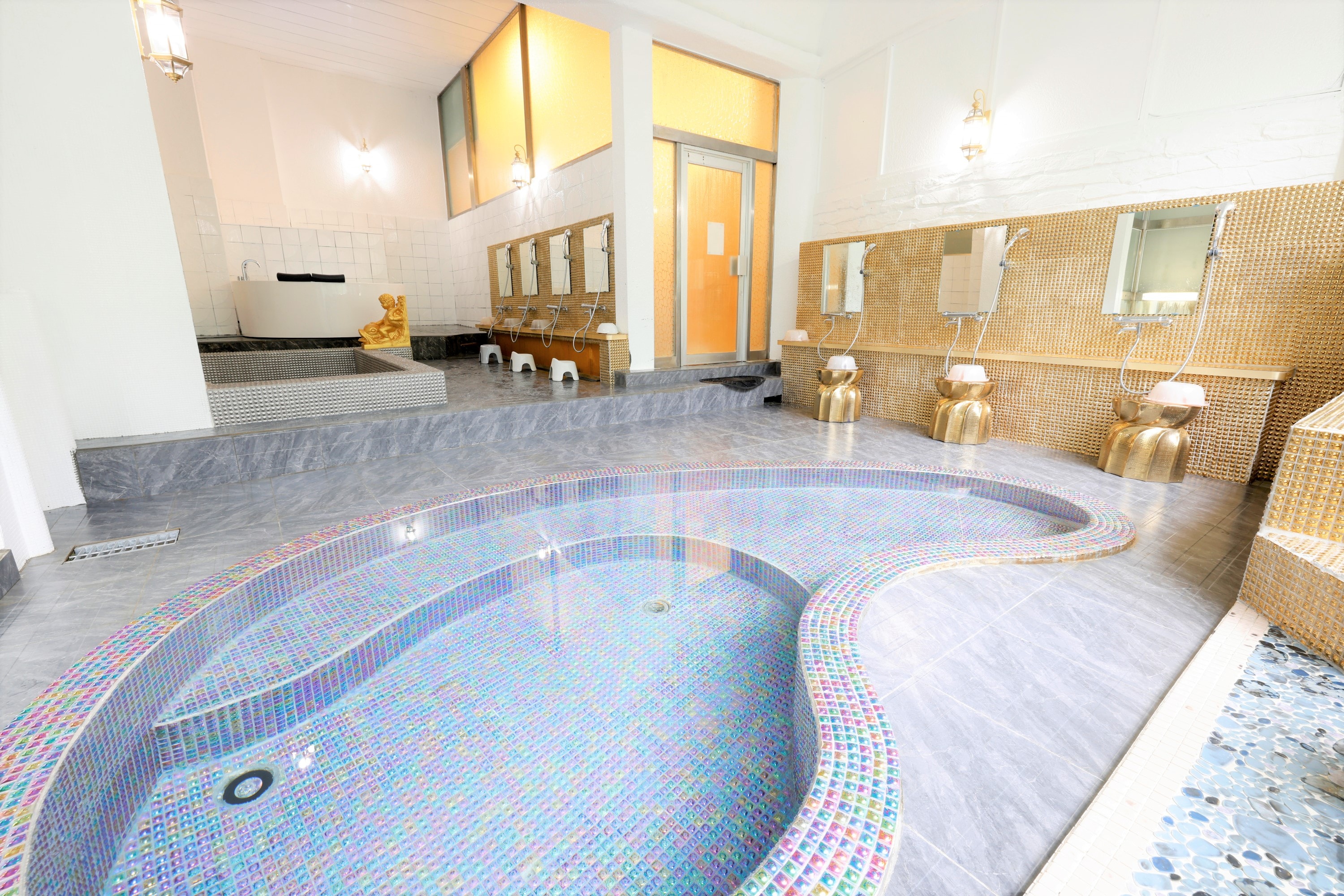 Large public bath with natural hot spring water