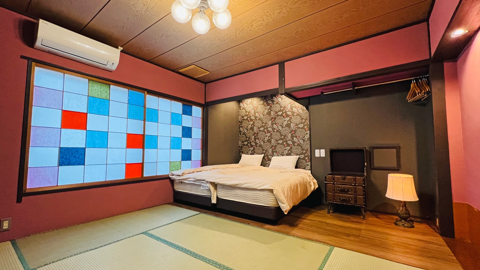 ◆Taisho Romantic Twin Bedroom◆10 tatami mats