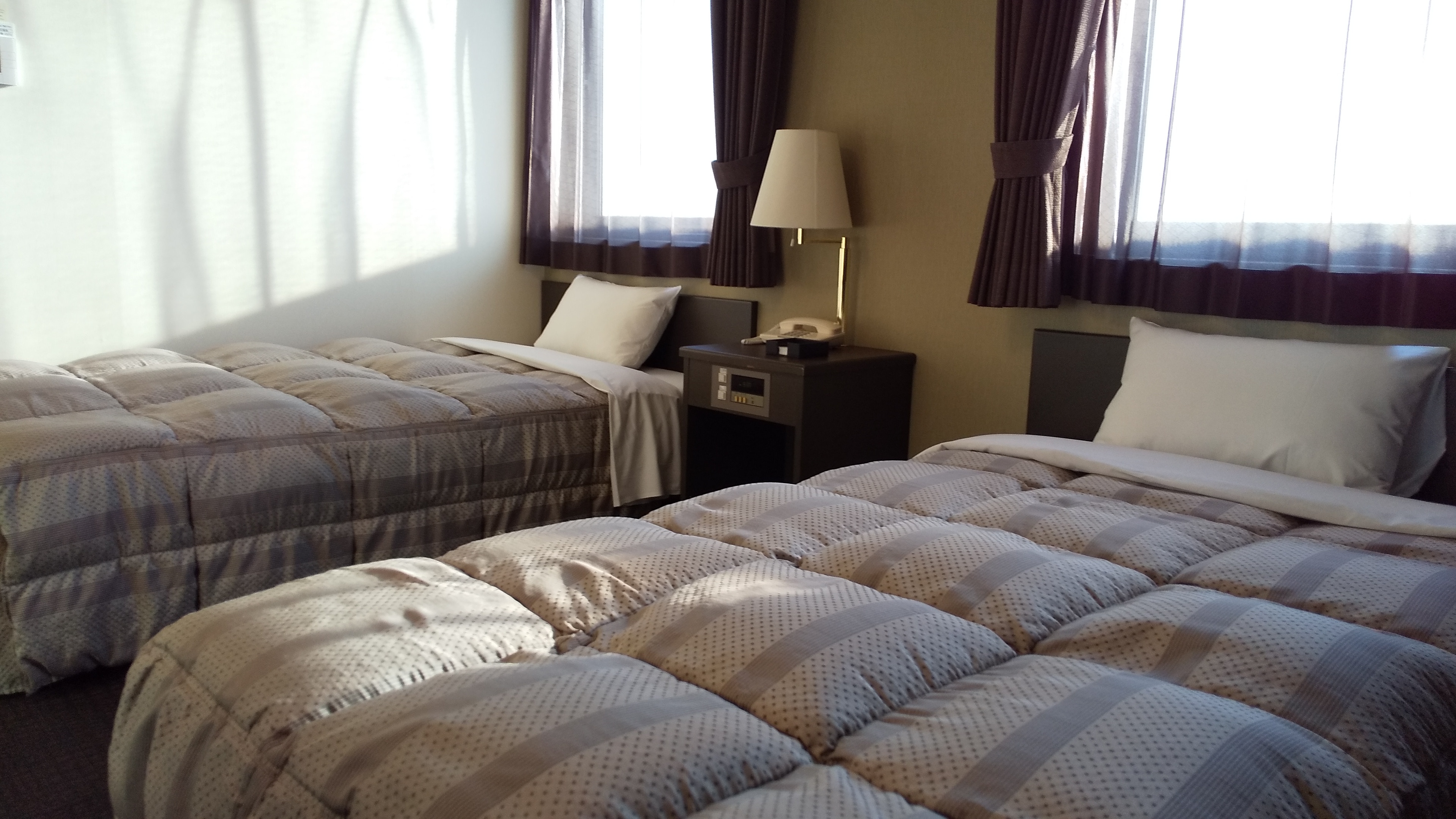 Kamar Twin Lebar tempat tidur 110 cm Silakan gunakan untuk menginap bersama keluarga dan teman