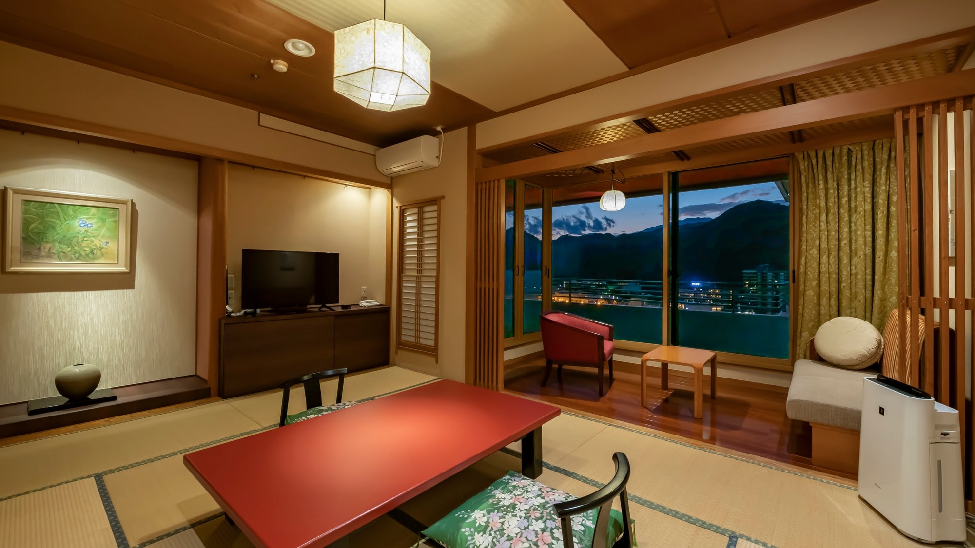 [Main building top floor special room] Enjoy the night view from the top floor.