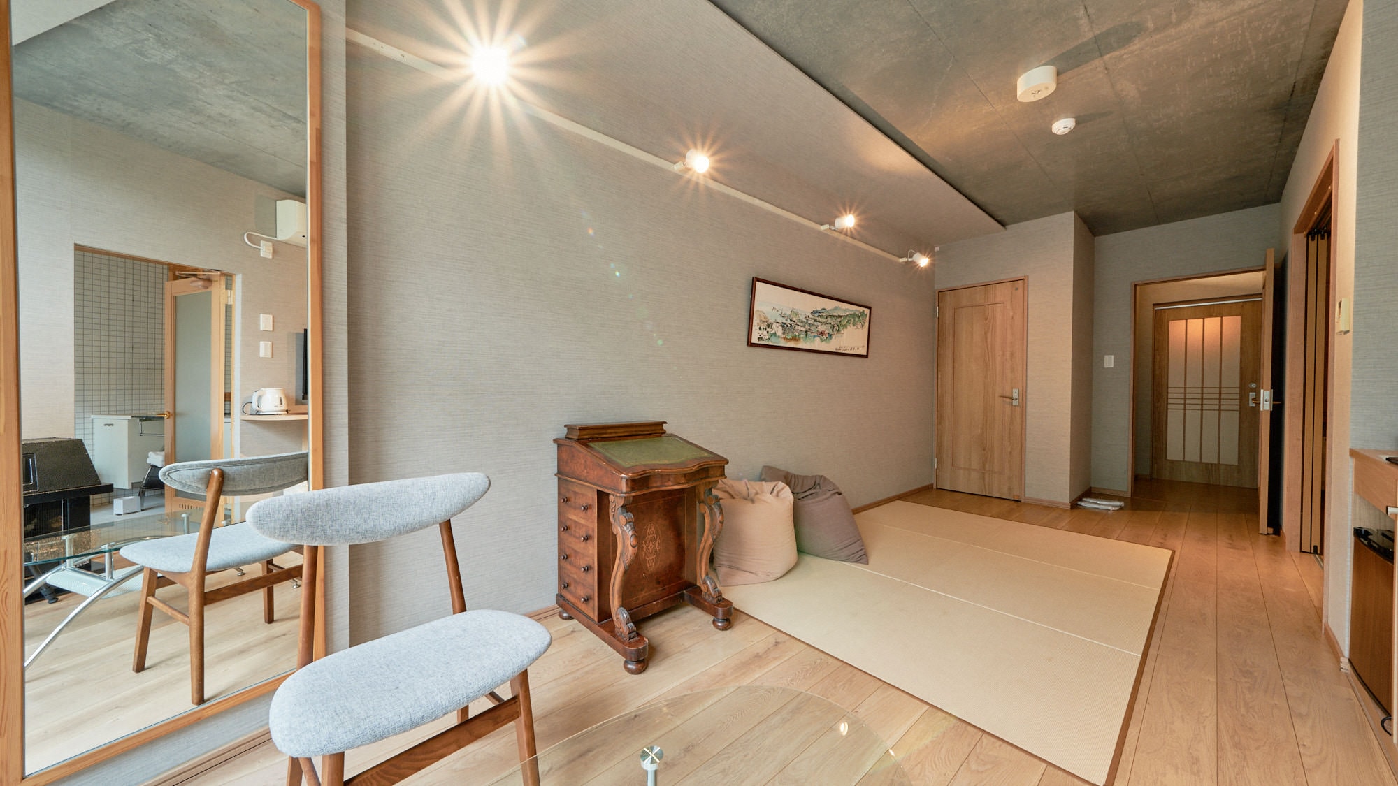 Living room twin (2 semi-double beds)