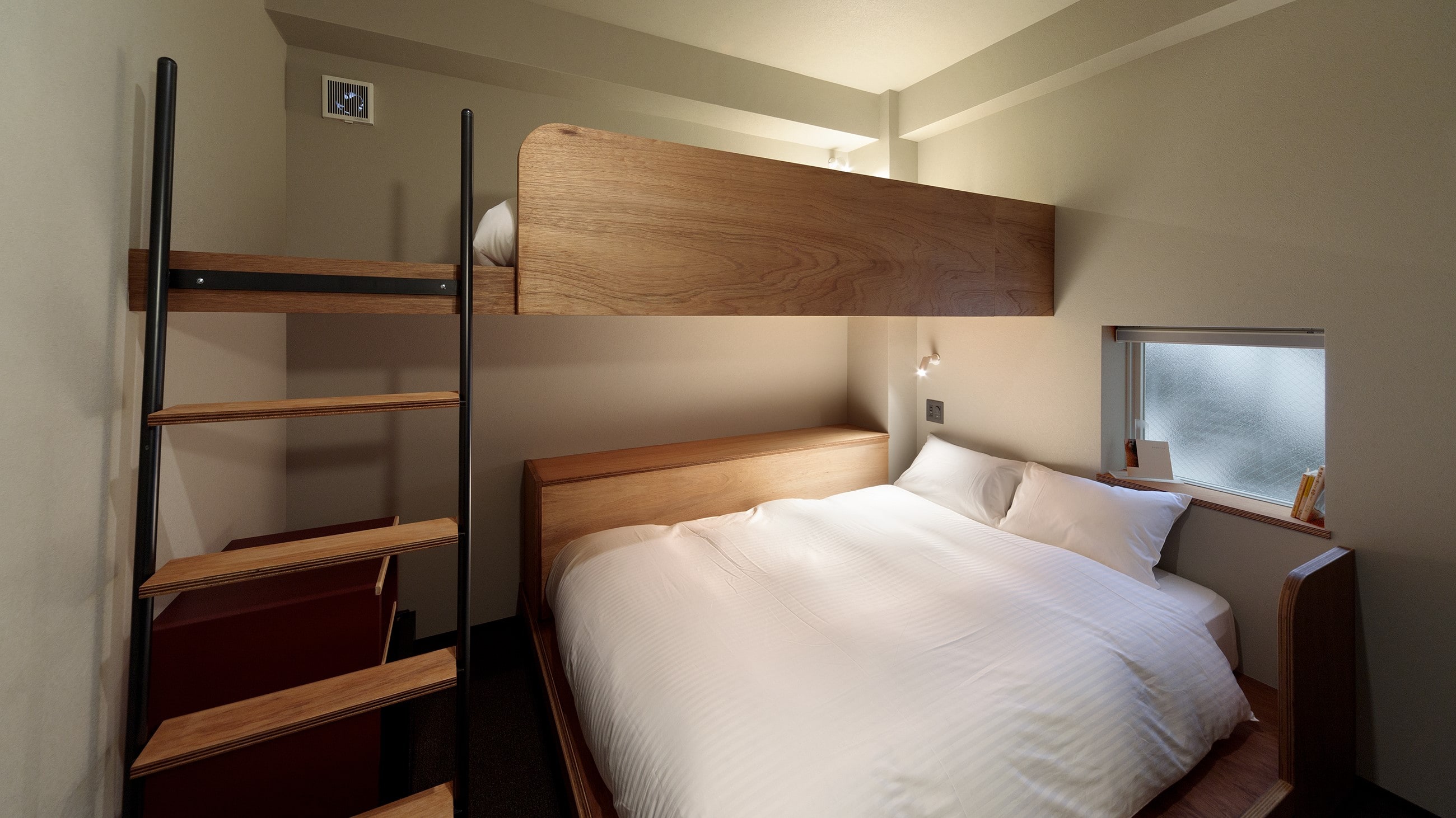 ■ Twin room
