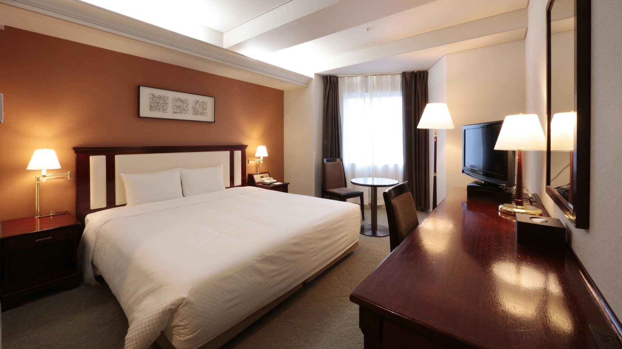 *【King bed room】King size bed width 180cm
