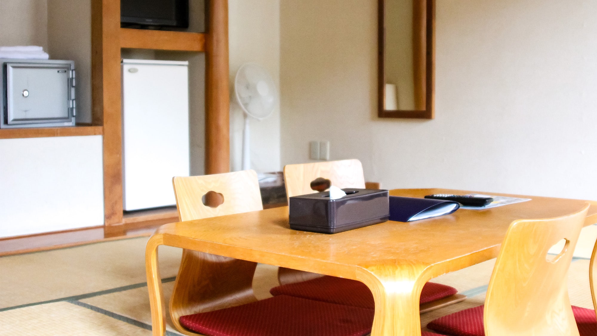 ・【일본식 방 9 다다미】방에서 느긋하게 편히 쉬실 수 있습니다