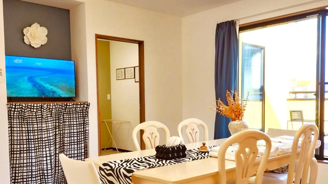 옐로우 빌라 거실