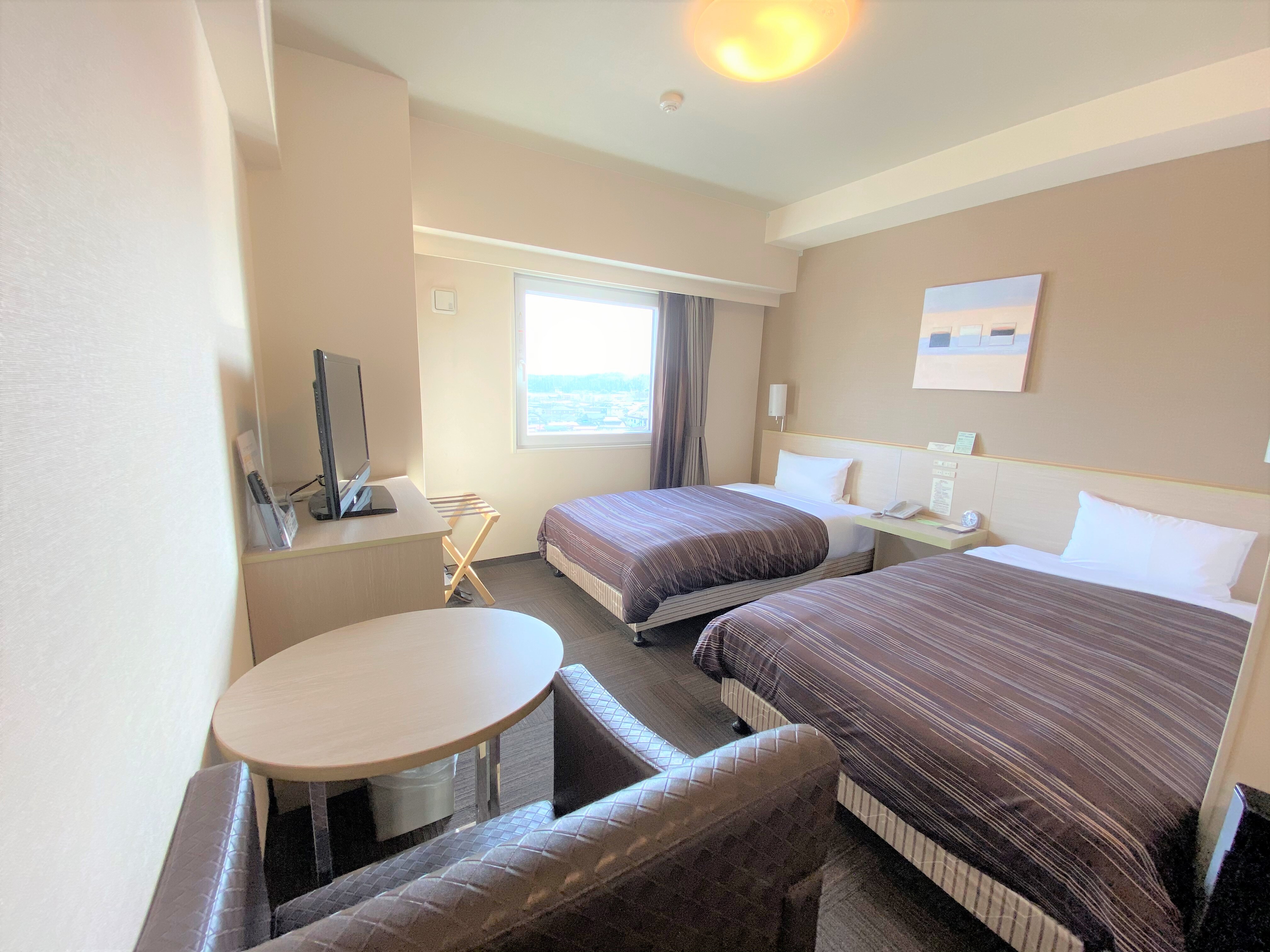 Standard twin room