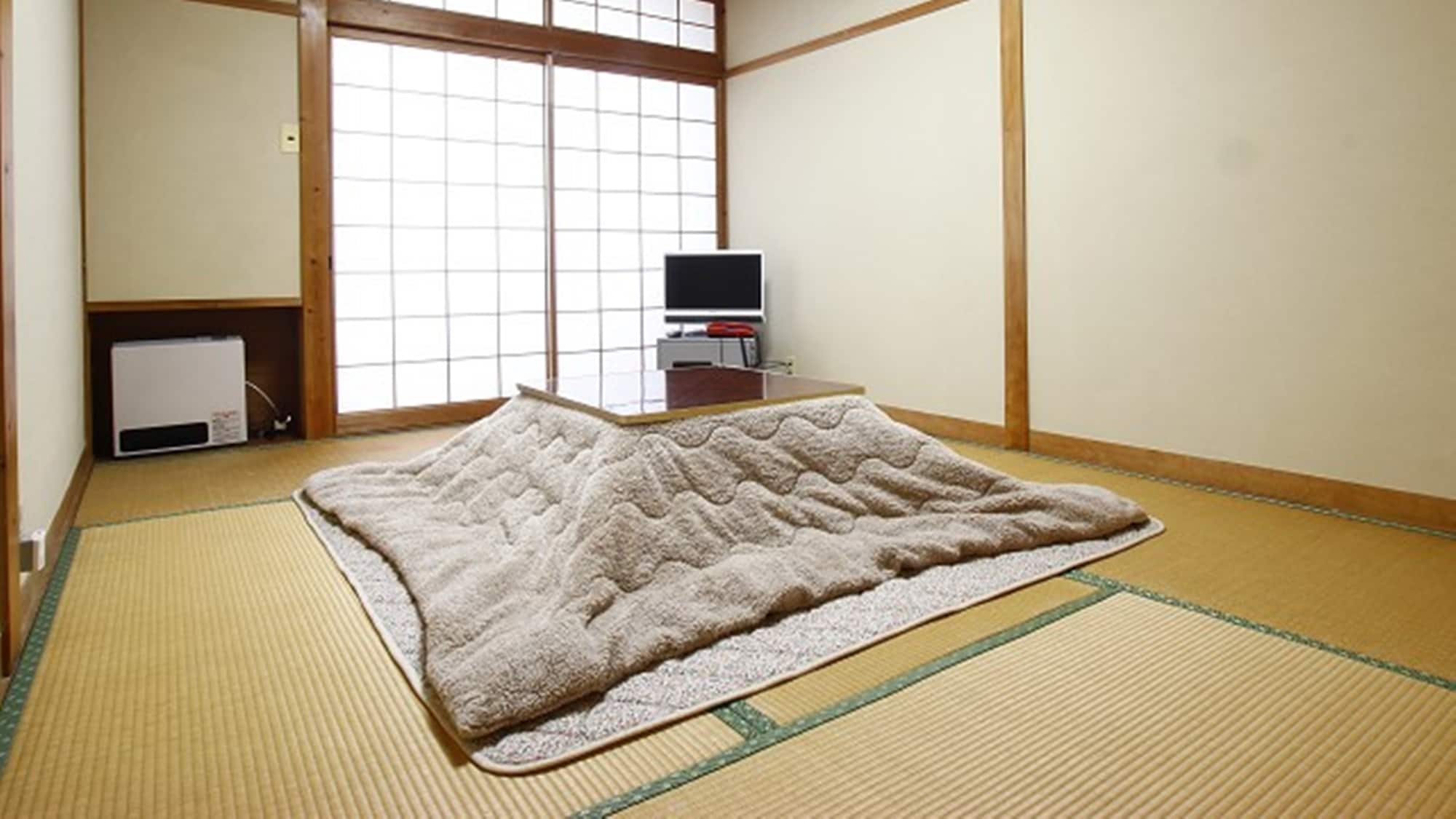 * Kamar bergaya Jepang 6 tikar tatami