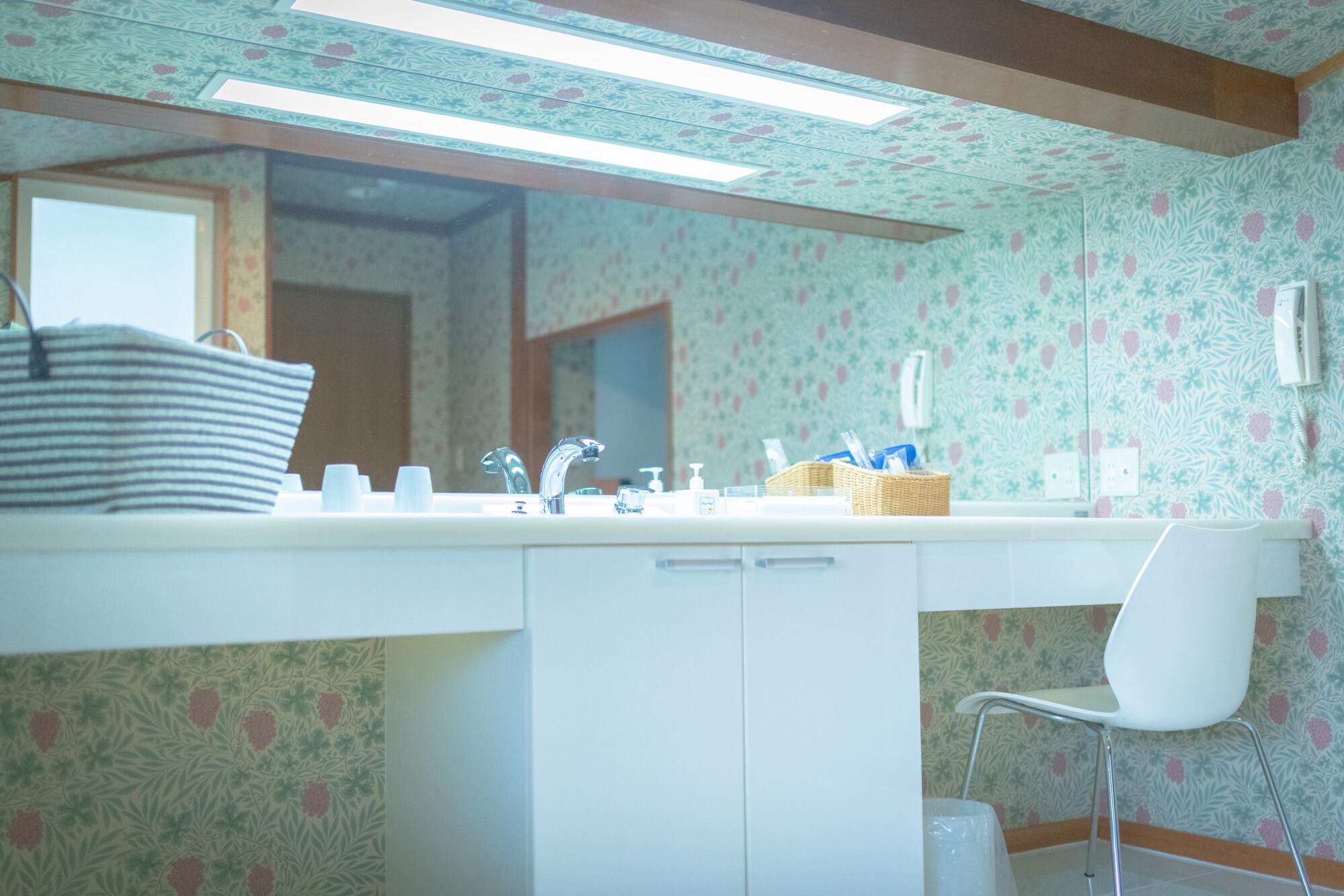 ◆ Classical Music Hall ◆ Room 201