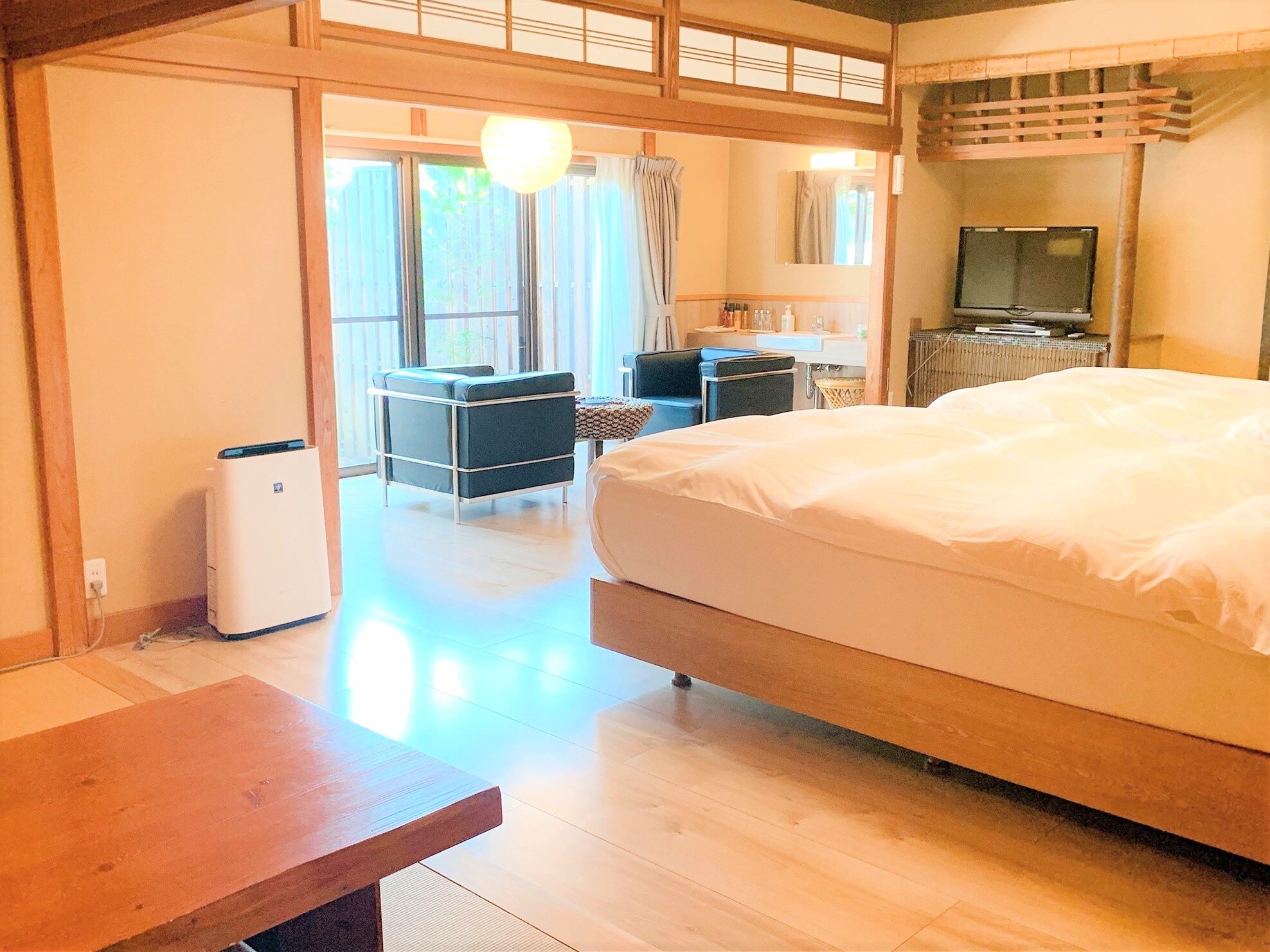R105 Guest room with open-air bath
