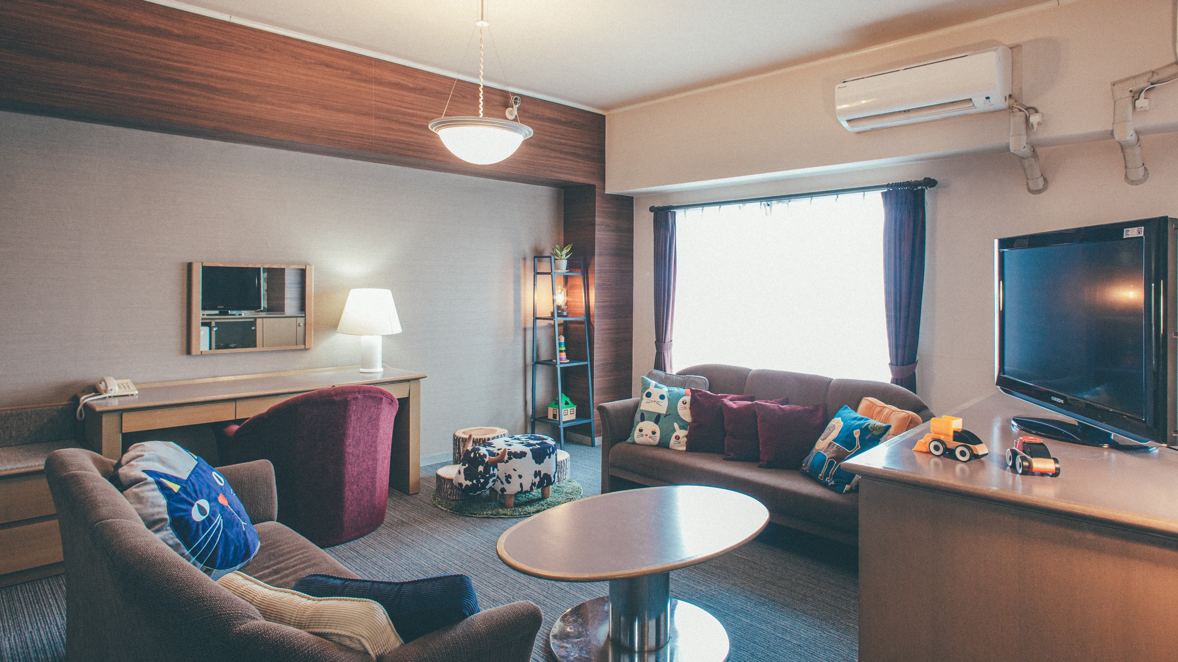 upper floor suite room