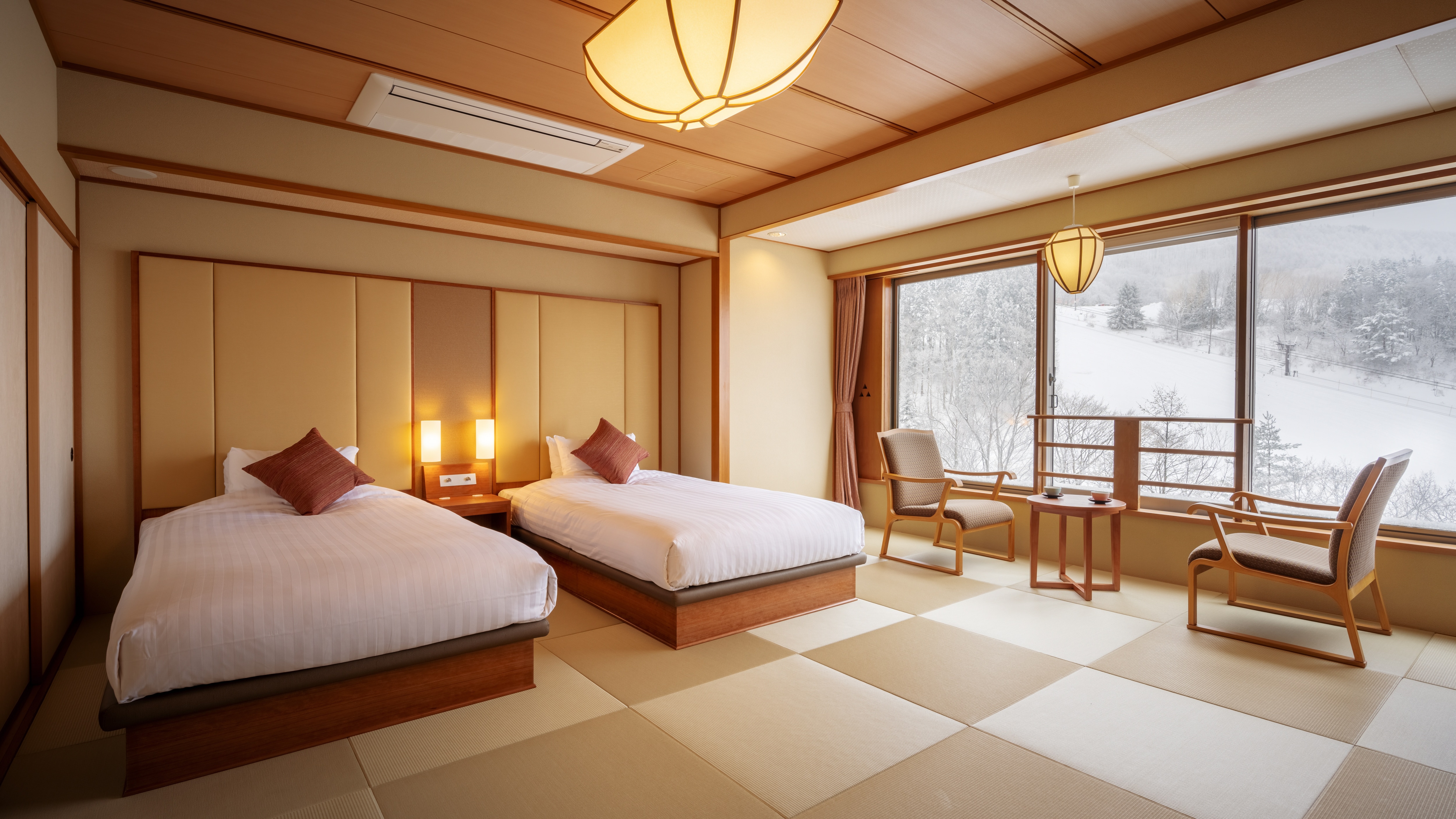 [South building Western-style room]