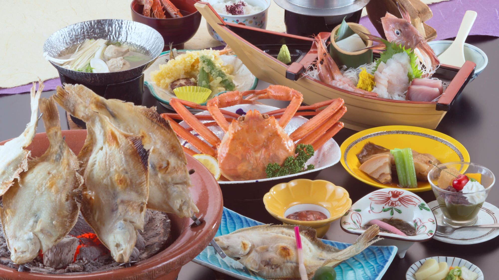 [Enjoy the hot springs] ★ Kaiseki meal with seasonal sashimi and one red snow crab