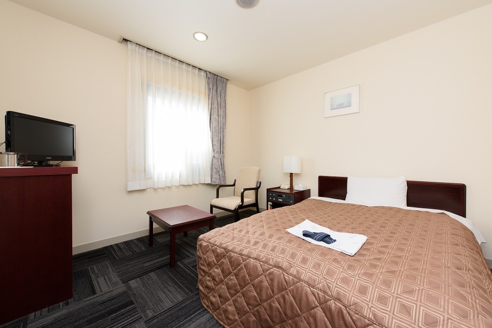 16 sqm, 140 cm wide bed
