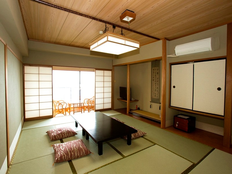 Example) Japanese-style room