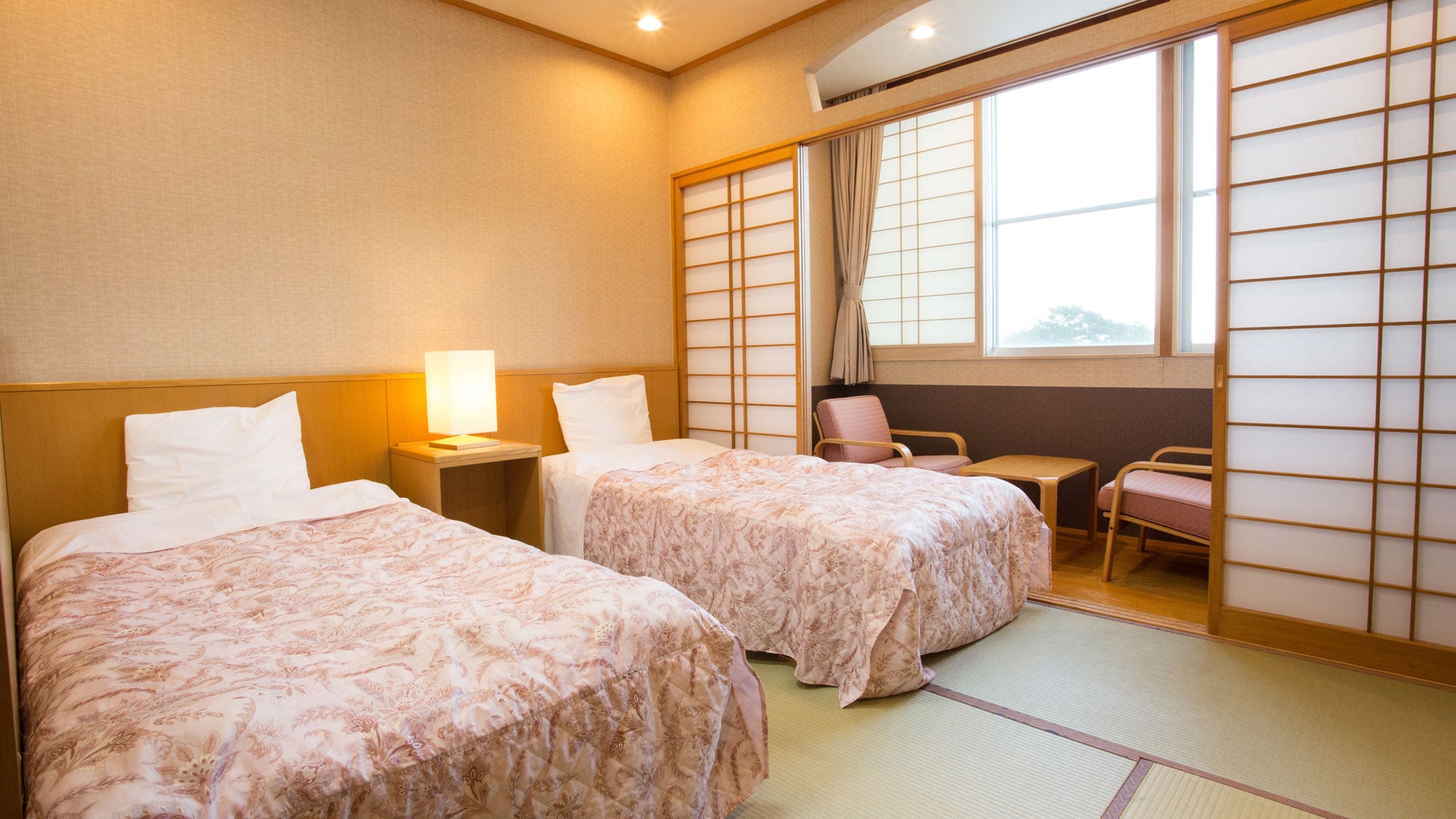 Kamar Jepang dan Barat 12 tikar tatami, tempat tidur twin (dengan toilet)