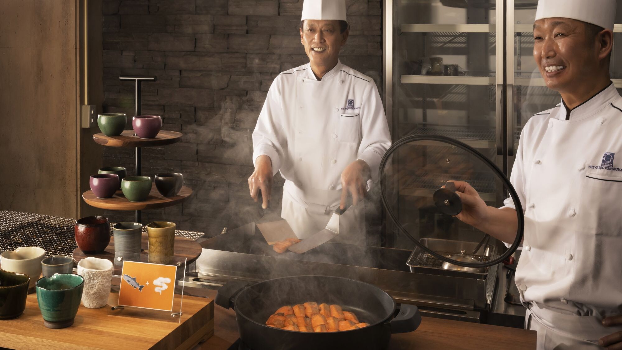 Dinner Buffet: Freshly prepared piping hot food in front of you♪
