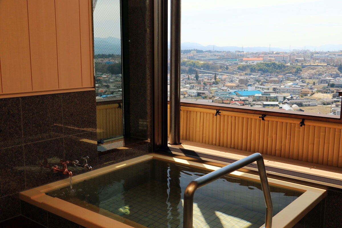 Private family bath