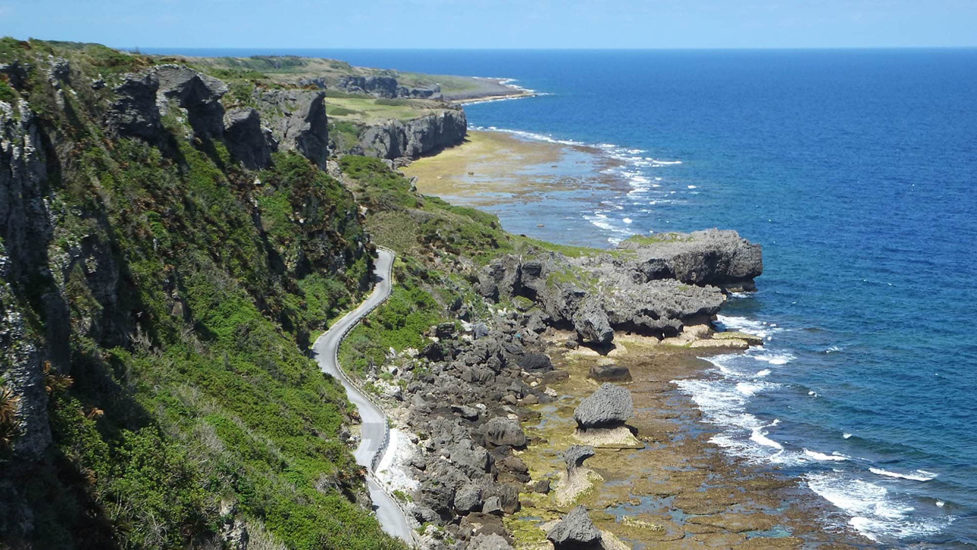 [Around] The Wazi Observatory is an observatory where you can see the warning bell that the spring water of the island flows into the sea.