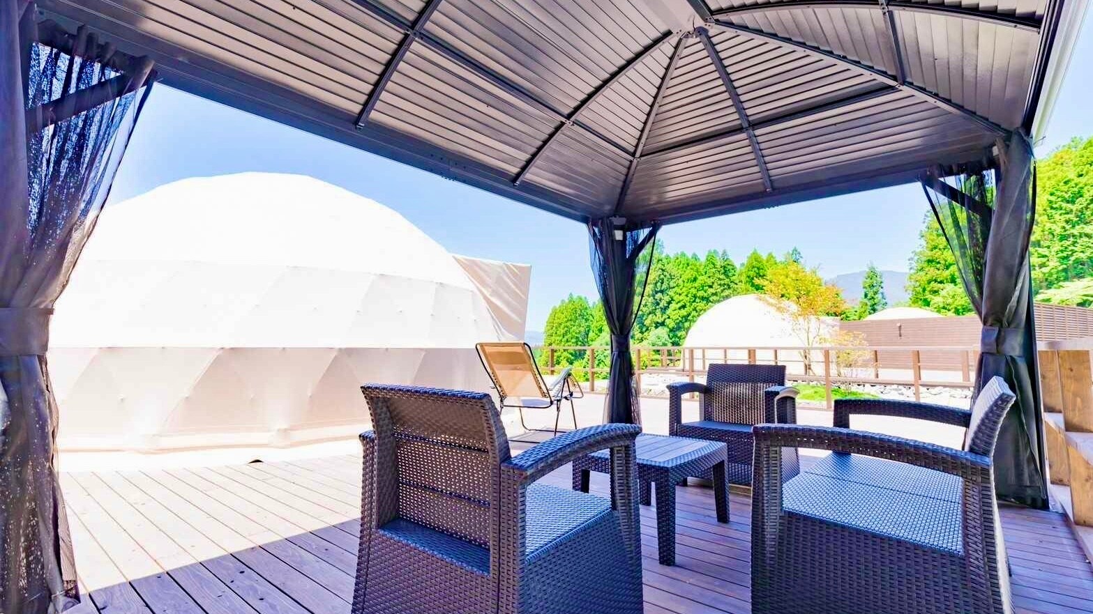 เต็นท์โดม ``5'' พร้อมอ่างอาบน้ำกลางแจ้งส่วนตัว เตียงคู่ & ครั้ง;3