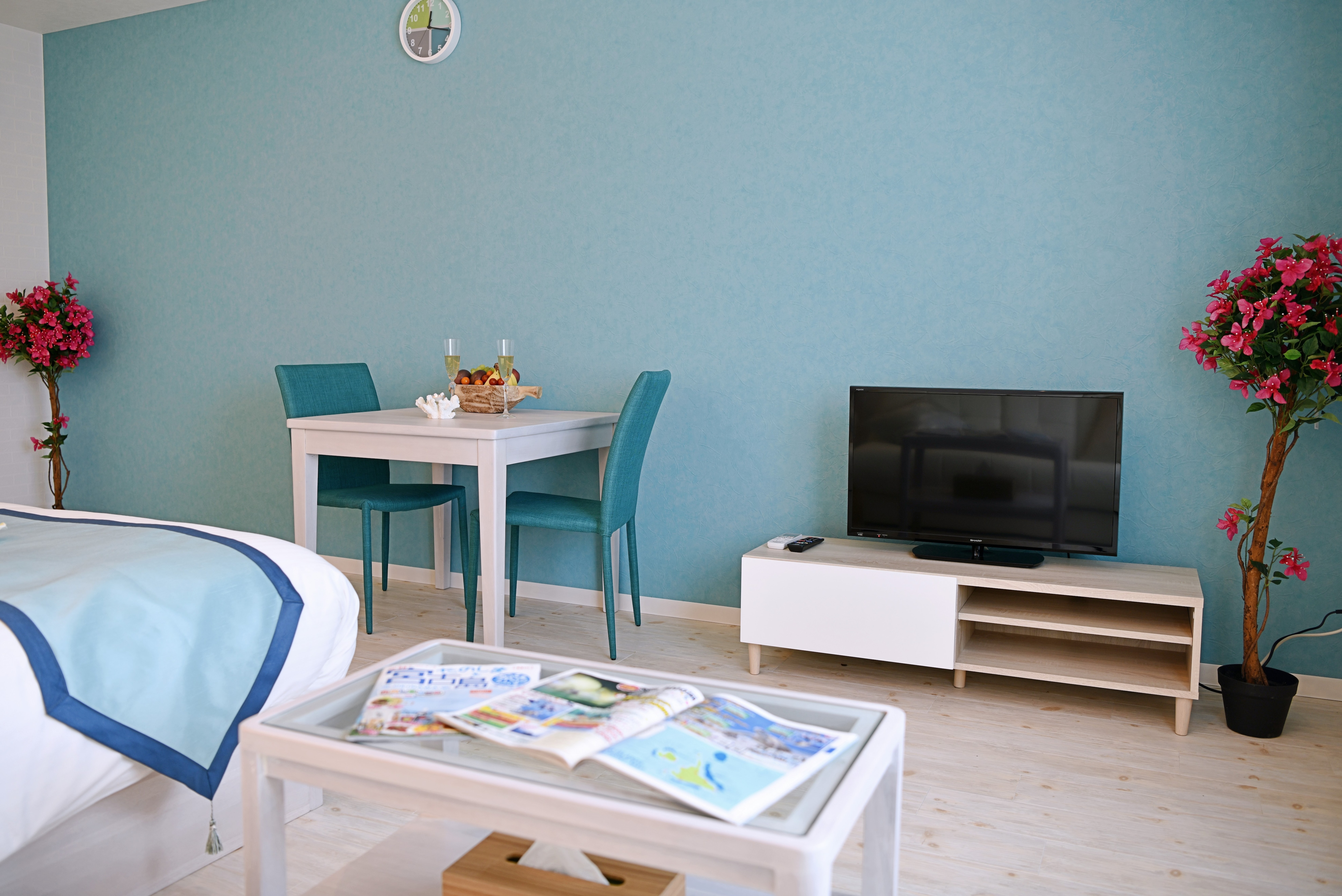Twin room with extra bed 40 square meters [Capacity 3 people]