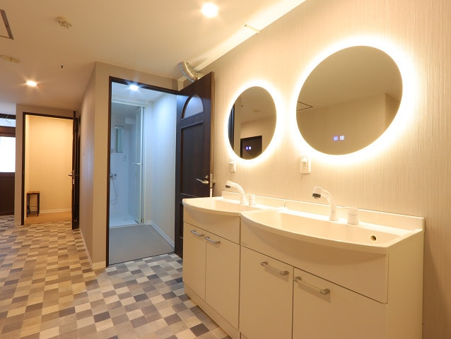 Annex washroom and shower