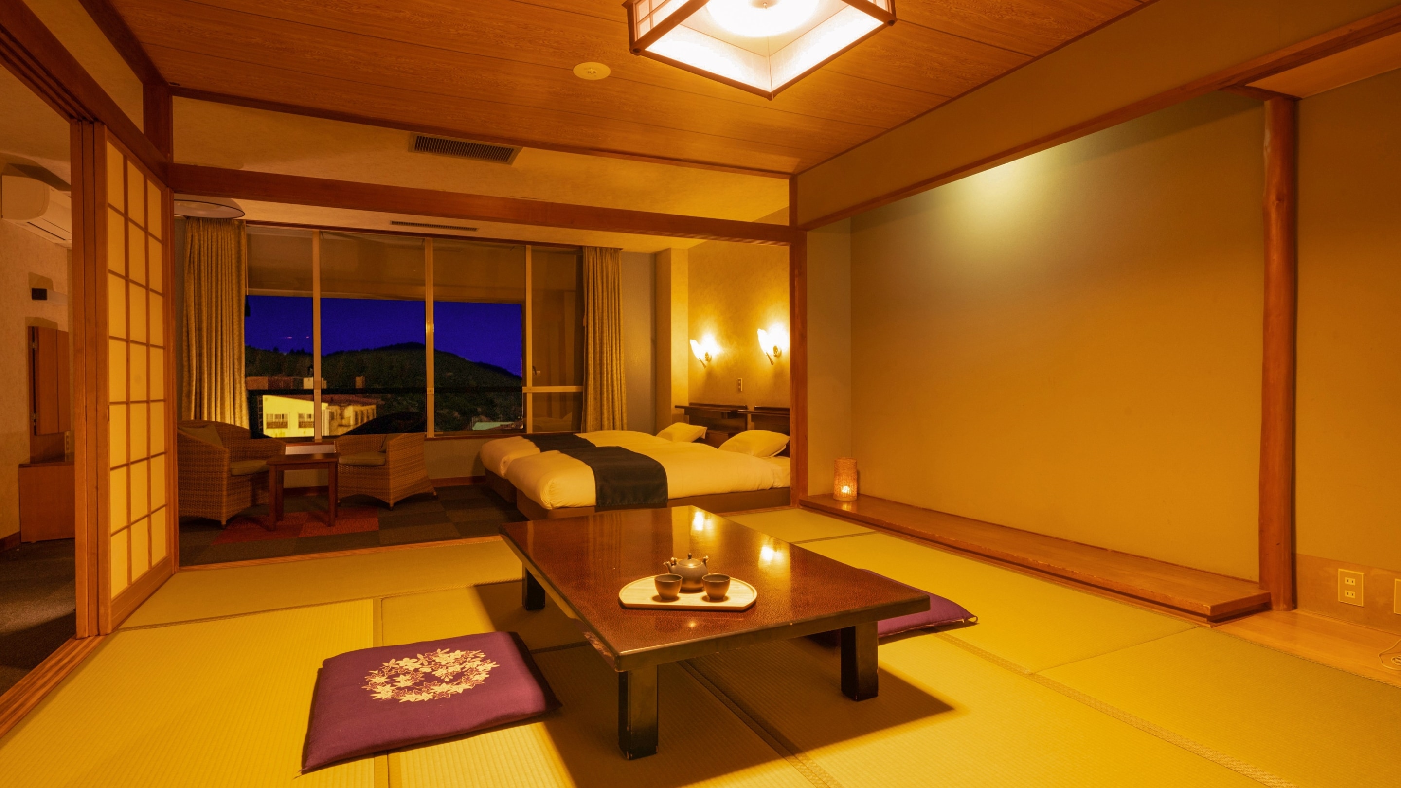 Kamar twin standar Jepang-Barat *Contoh kamar tamu