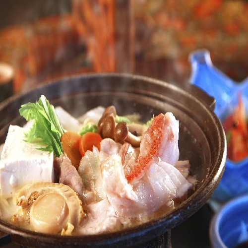 Cooking hot pot sashimi