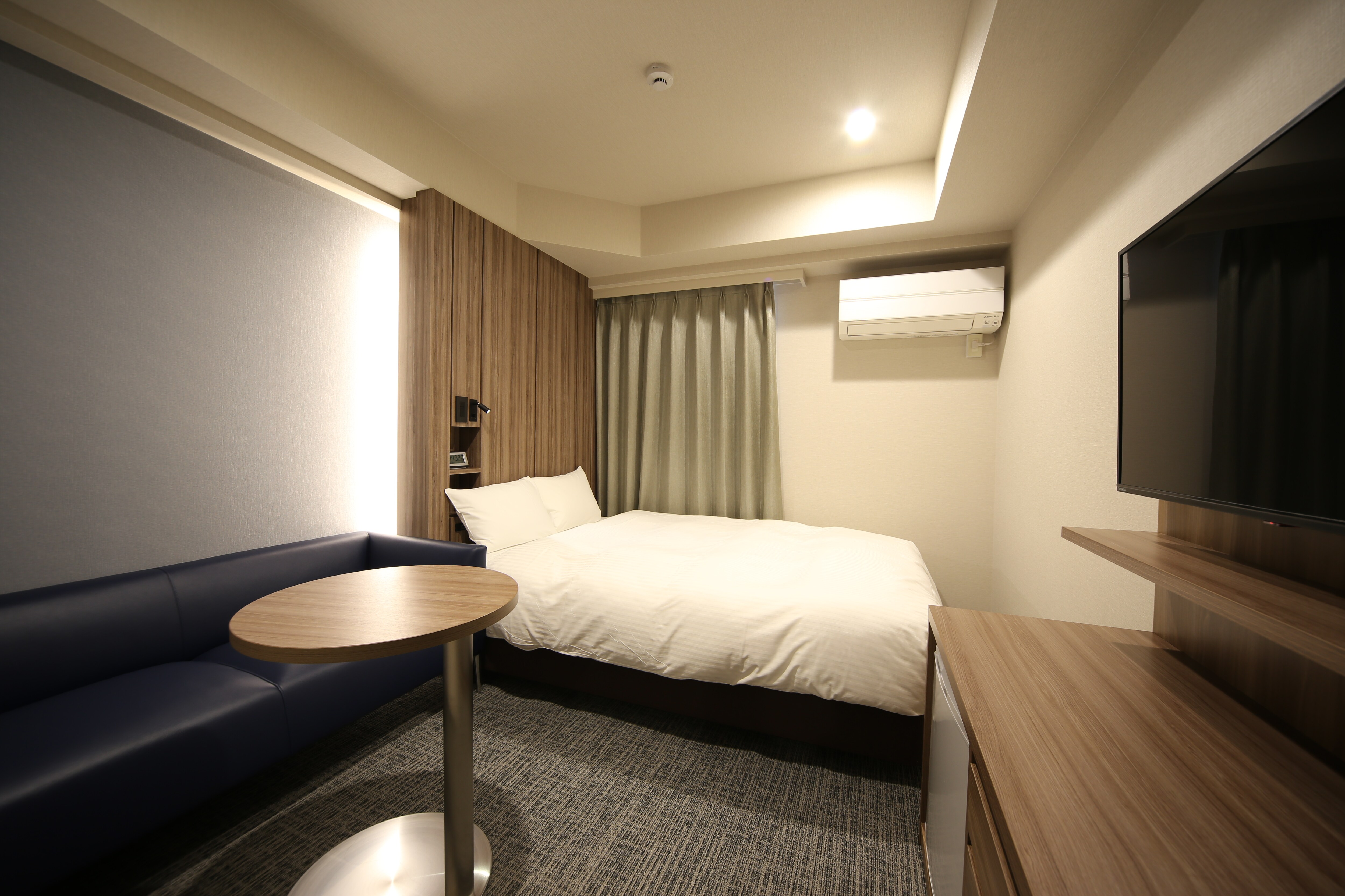 Comfort single ตำแหน่งของเตียงและทีวีอาจเปลี่ยนแปลงได้ขึ้นอยู่กับห้อง