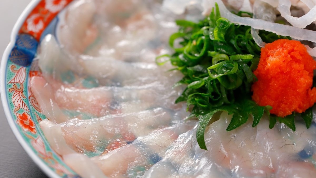 [Fugu cuisine] Fugu sashimi