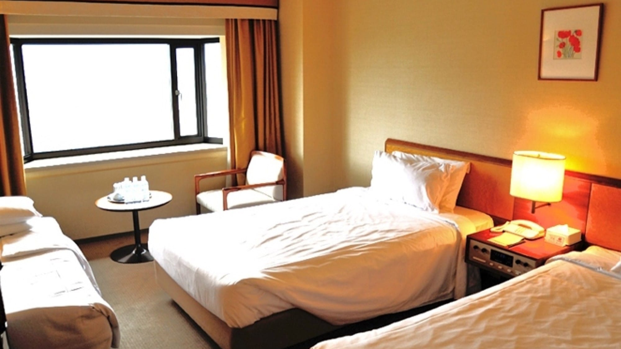 Standard triple (26 square meters, the same size as a twin room)
