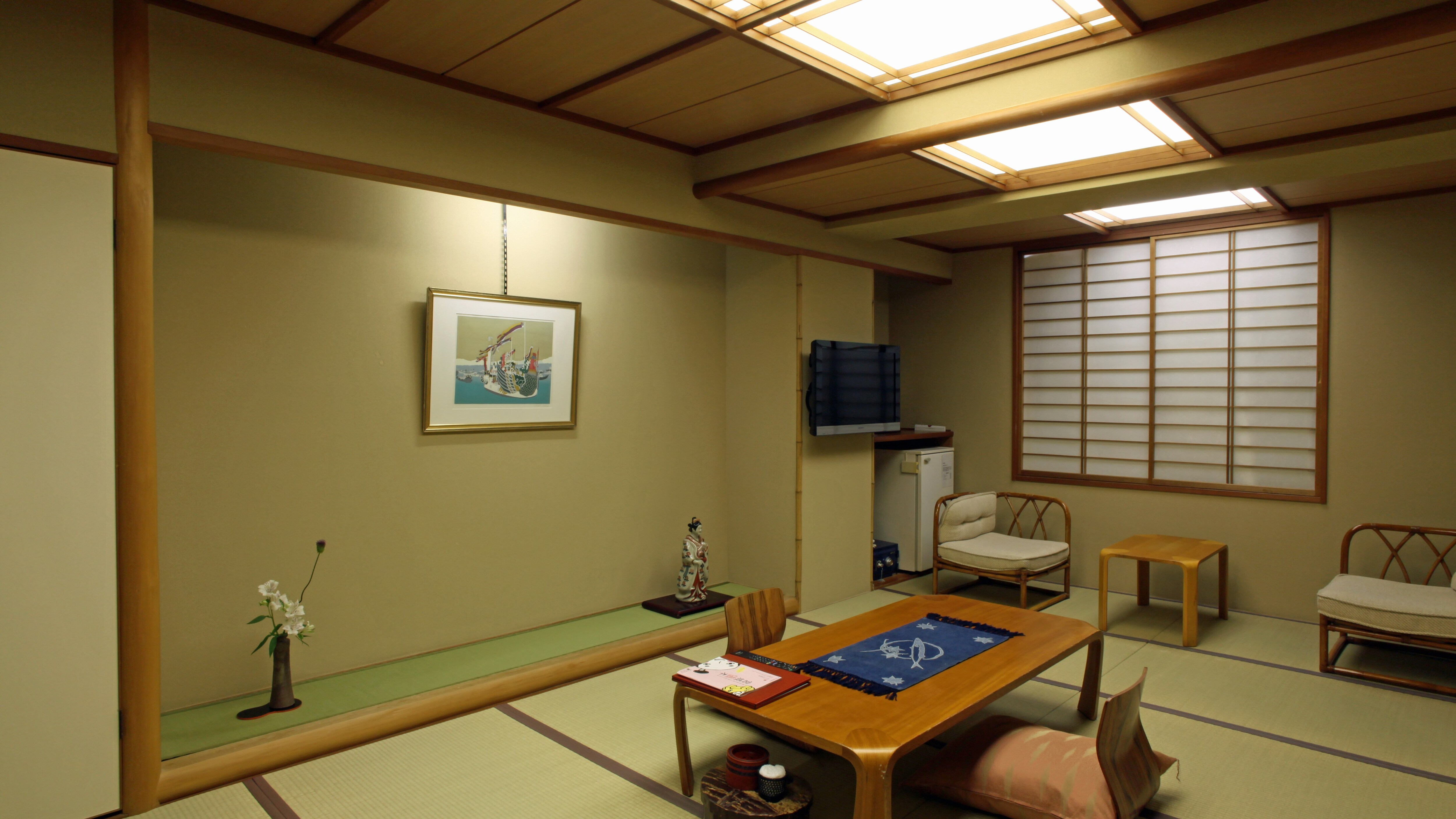 Japanese-style room in the back 16:9