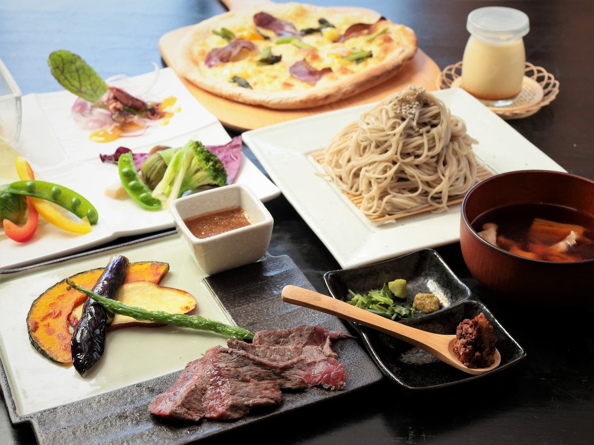 Bữa tối tại Yakushikan