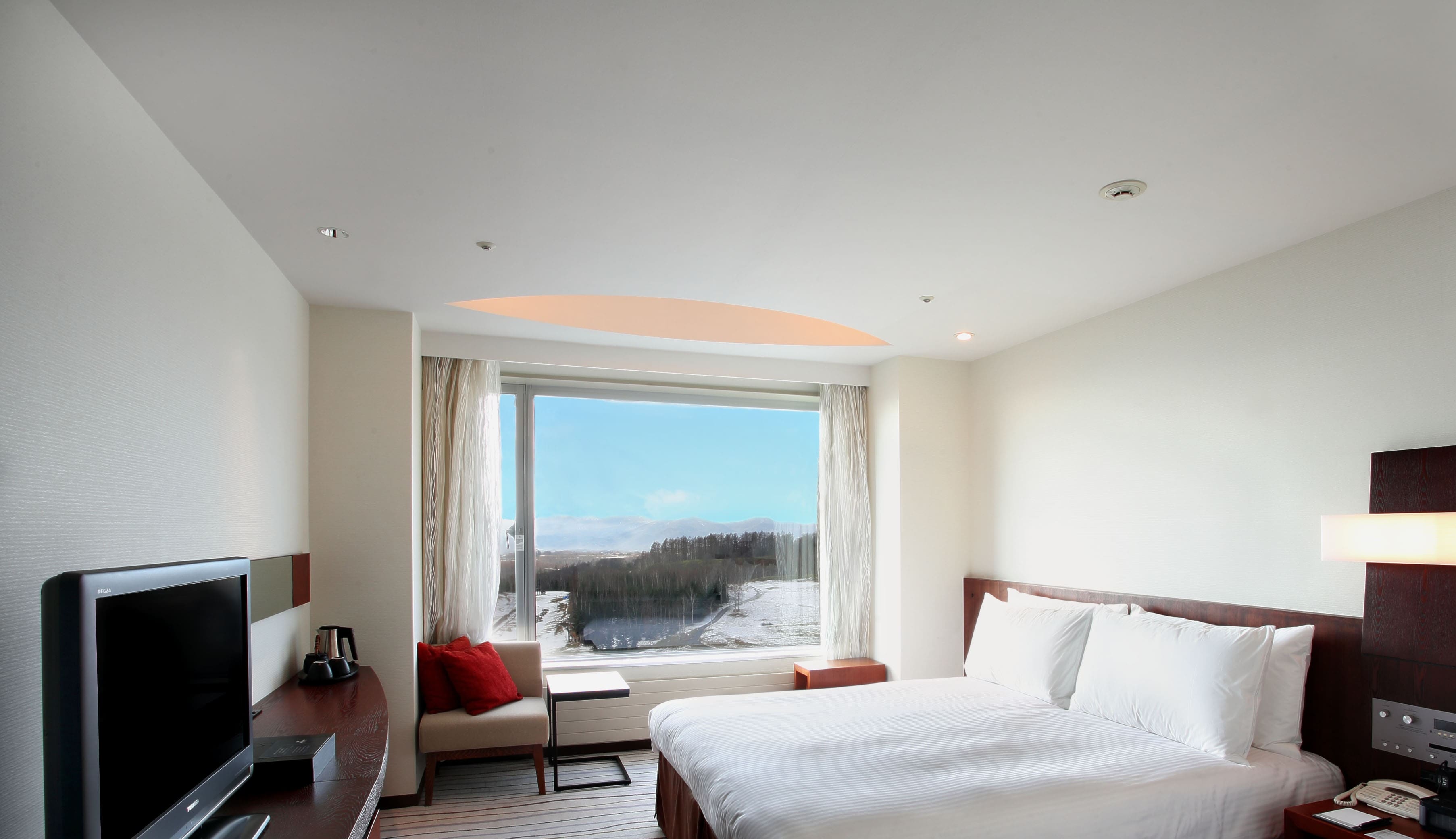 Deluxe Family (King Bed)