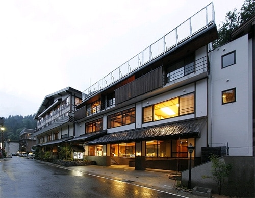 Hotel information and reservations for Matsunoyama Onsen