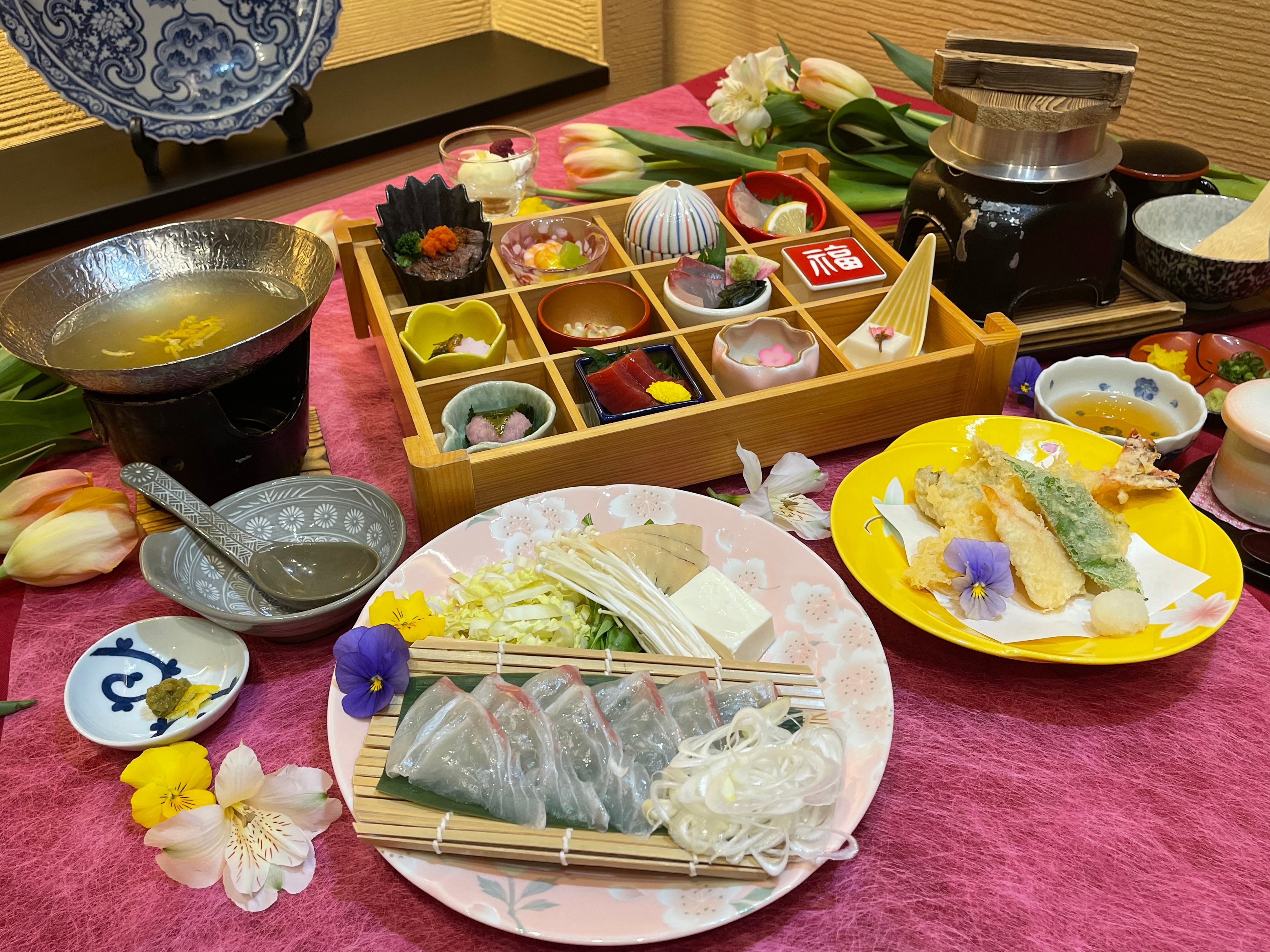Four seasons color 12 sho Sakura sea bream shabu shabu banquet course
