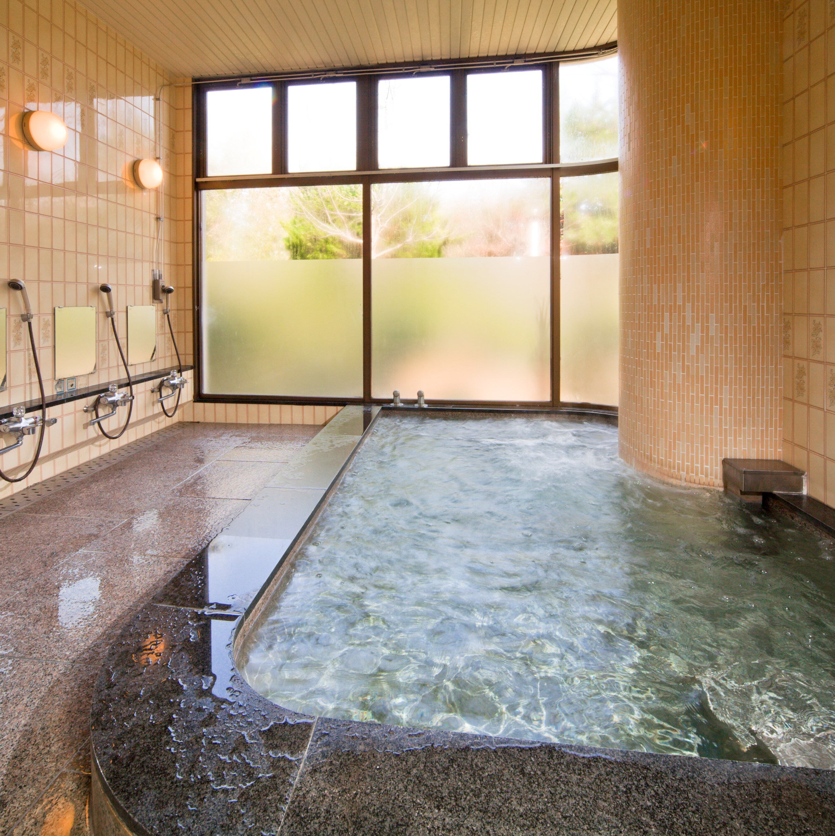 木莫爾比大浴場“山吹之湯”