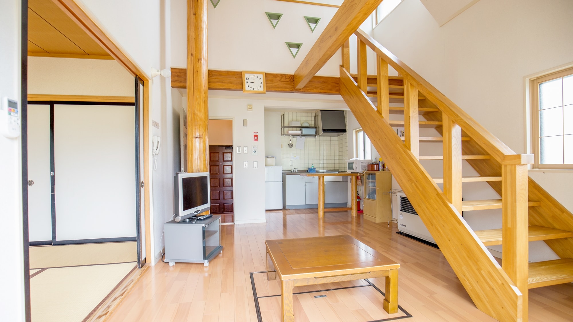 *Standard cottage [Pets not allowed] Example: 1st floor living room + 6 tatami Japanese room