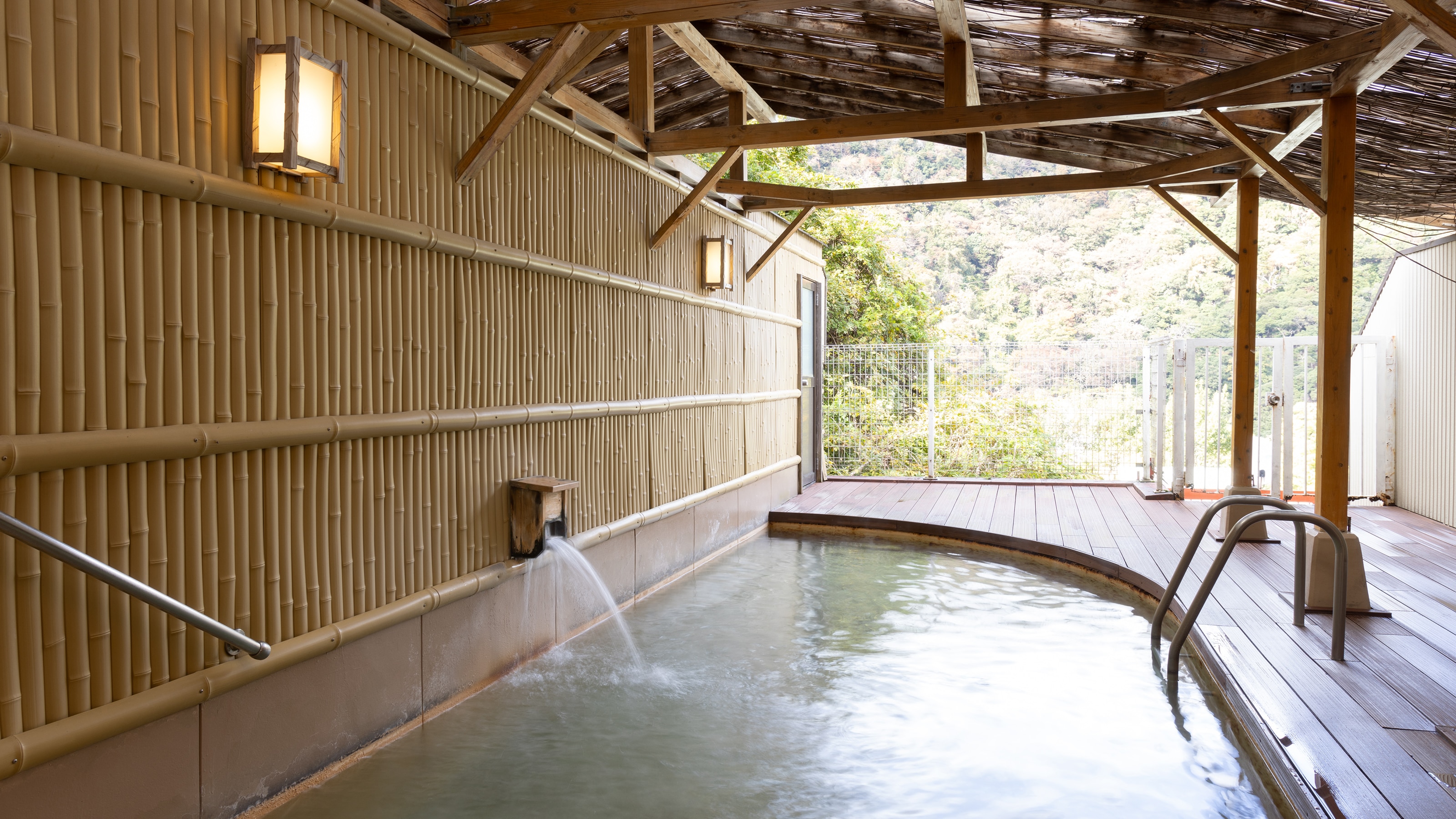 Open-air bath image ②