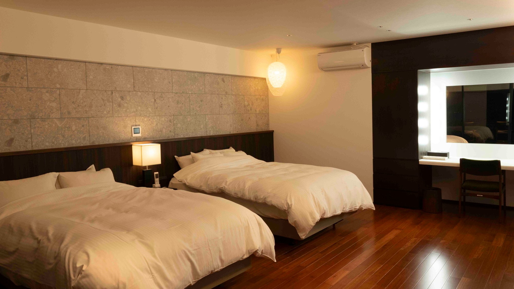 [View hướng biển] Phòng Marvelous Suite (135m2)