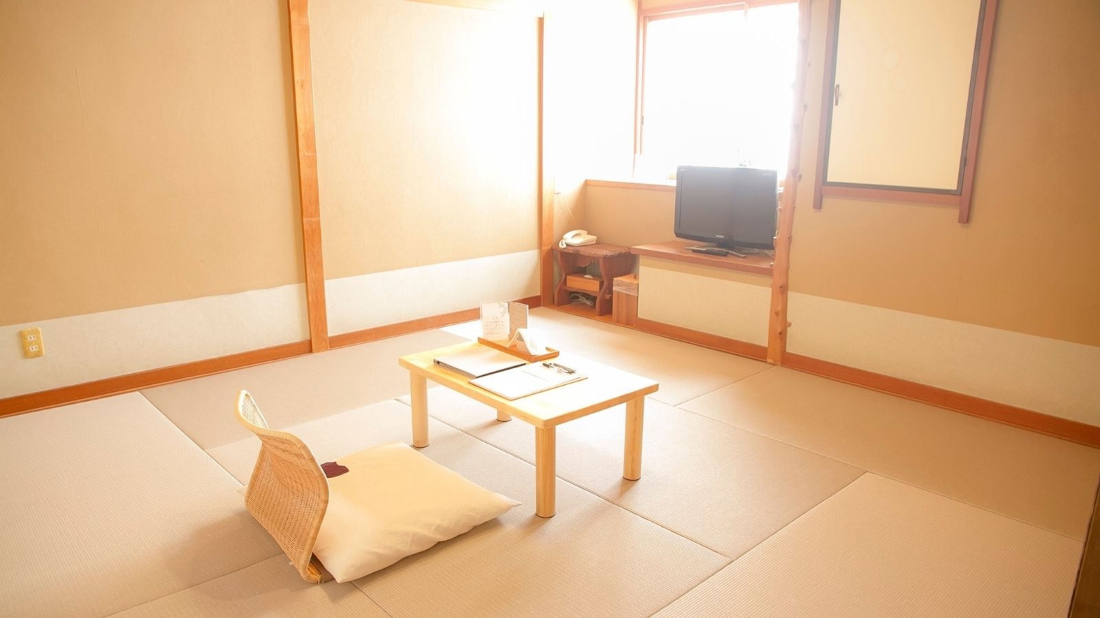 8 tatami reasonable room (example photo)